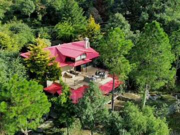 The Alpine Grove Cottage